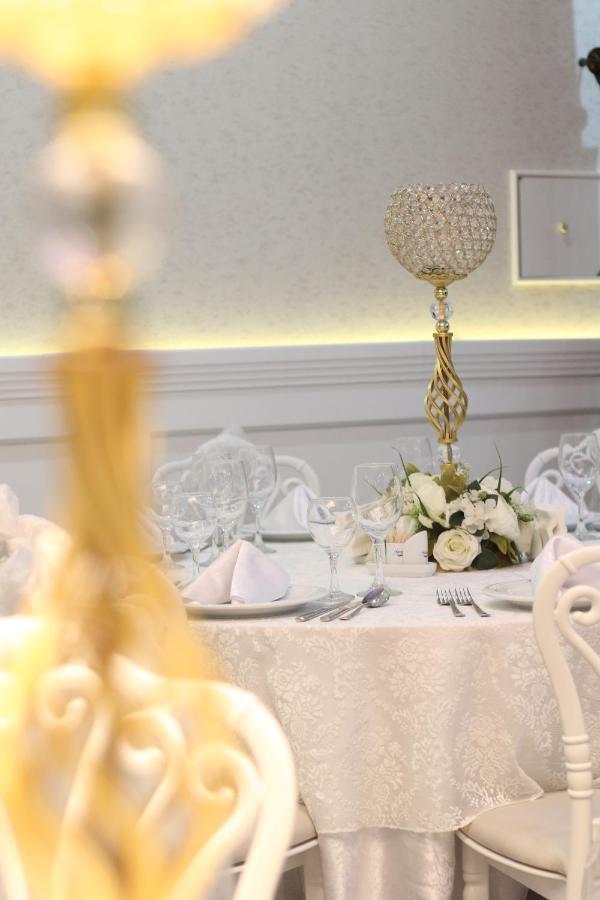 Forum Suite Otel เมร์ซีน ภายนอก รูปภาพ