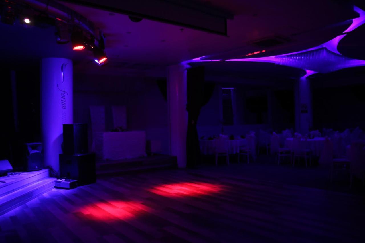 Forum Suite Otel เมร์ซีน ภายนอก รูปภาพ