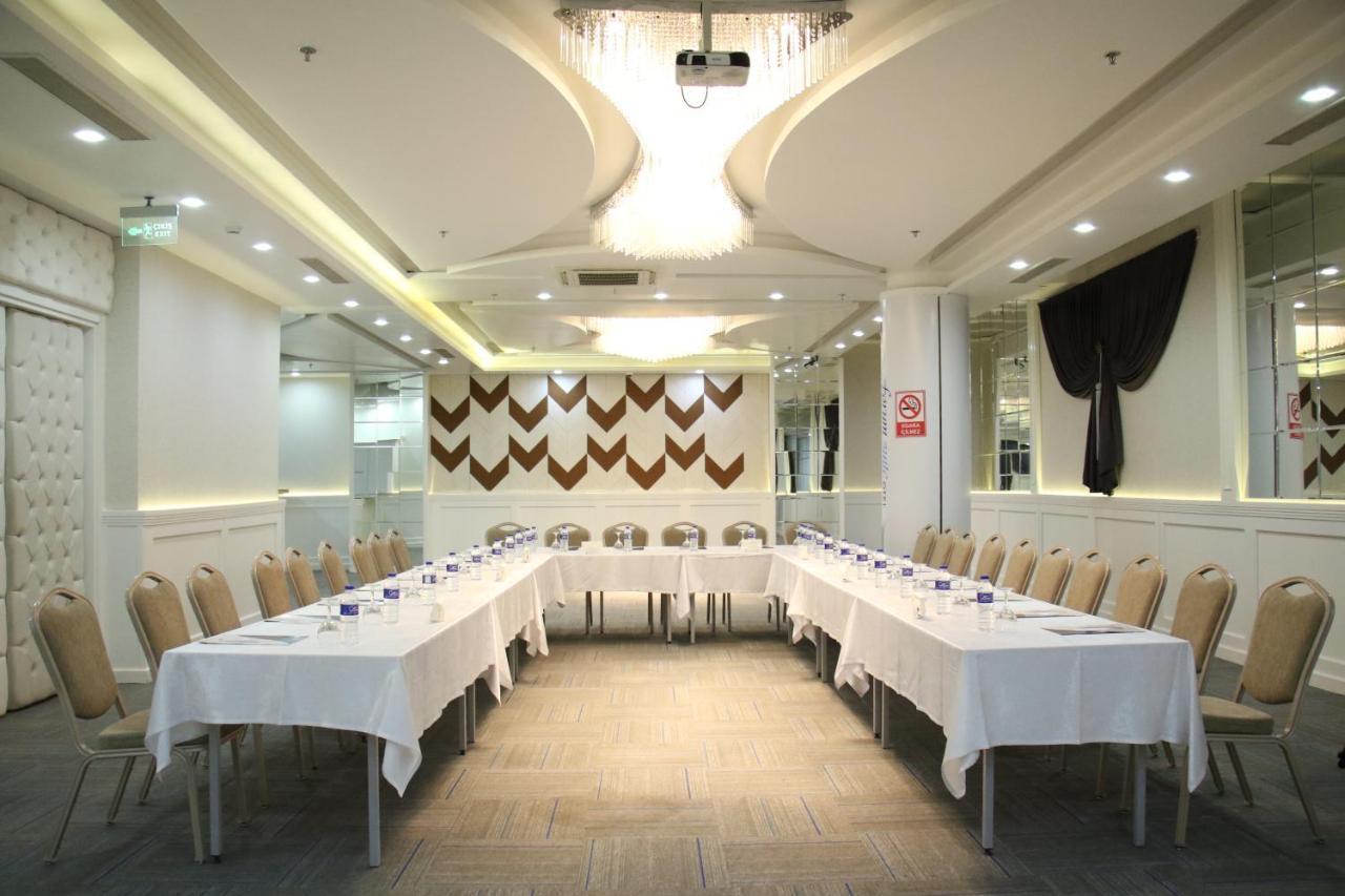 Forum Suite Otel เมร์ซีน ภายนอก รูปภาพ