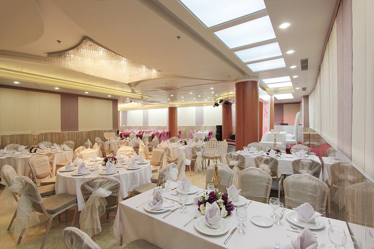 Forum Suite Otel เมร์ซีน ภายนอก รูปภาพ