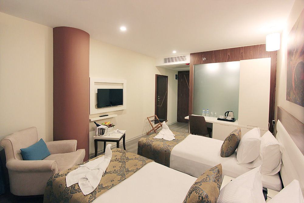 Forum Suite Otel เมร์ซีน ภายนอก รูปภาพ
